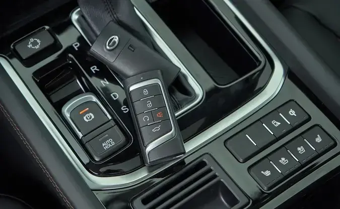 GAC GS8