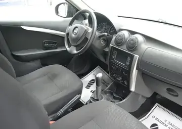 Nissan Almera Вид 5
