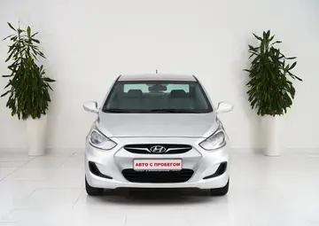 Hyundai Solaris Вид 2