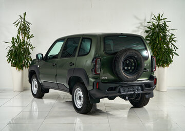 Lada Niva Вид 4