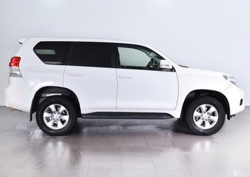 Toyota Land Cruiser Prado Вид 5