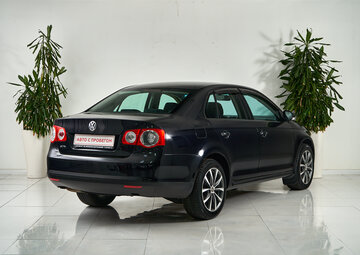 Volkswagen Jetta Вид 5