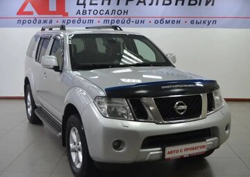 Nissan Pathfinder Вид 3